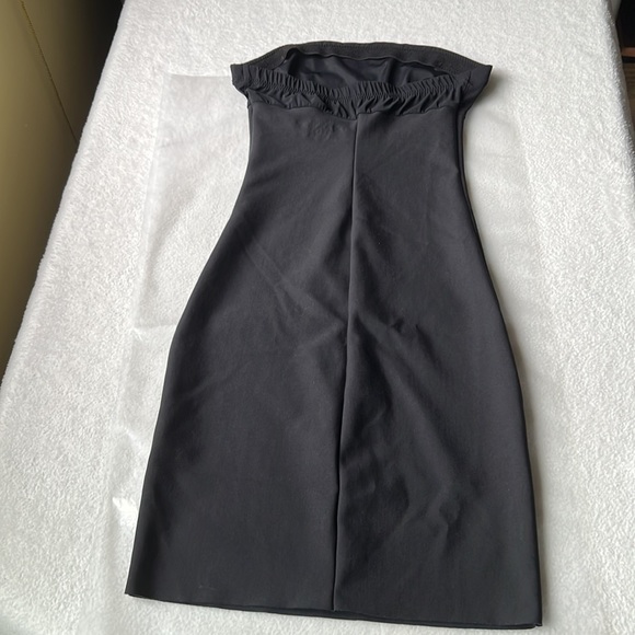 Commando Control Two-Faced Tech Strapless Slip Dress - Picture 11 of 15